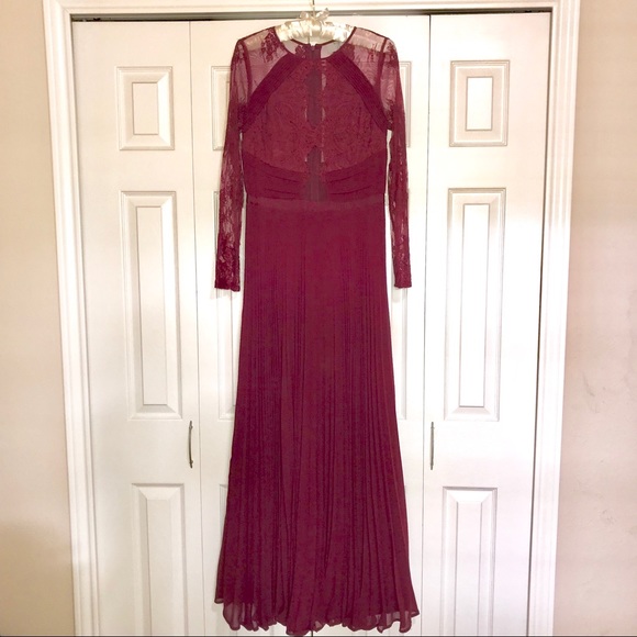 ASOS Dresses & Skirts - gorgeous, trend right Lace dress from ASOS